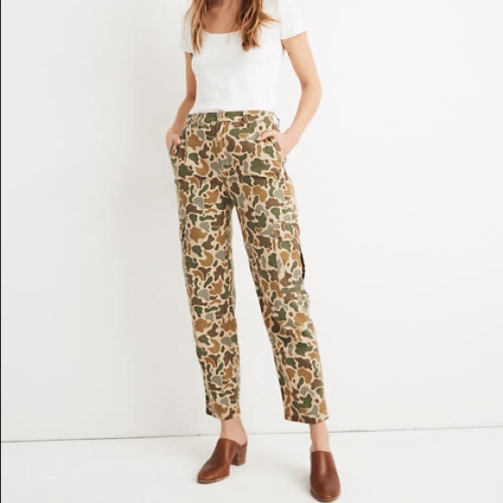 Madewell High-Rise Cargo Pants in Camo